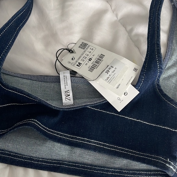 Short top - Picture 3 of 3